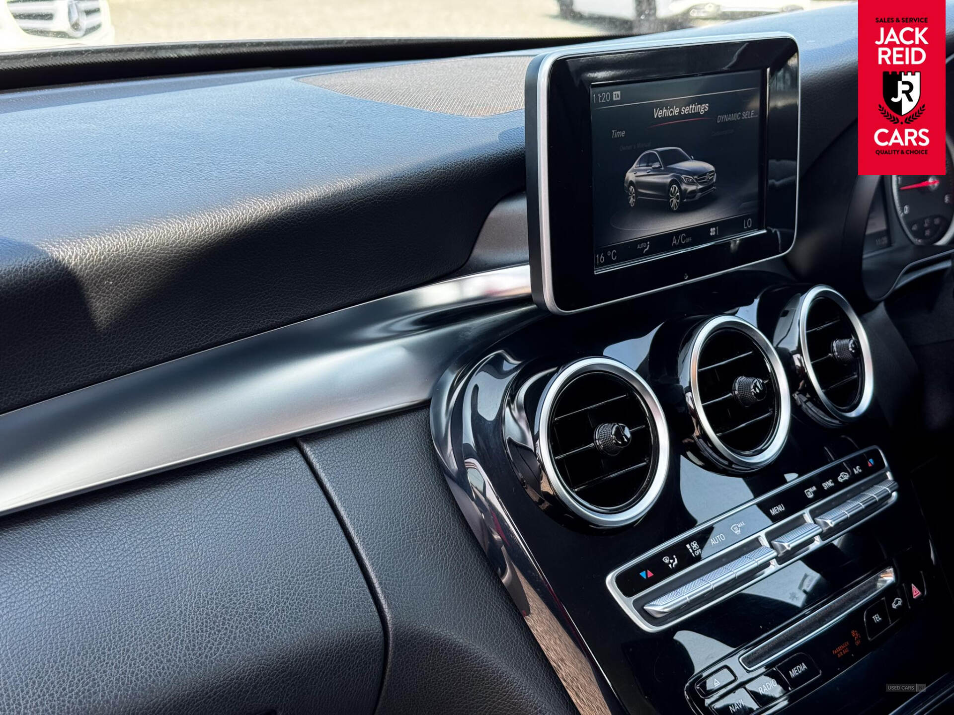 Jan 2016 Mercedes C-Class C220d SE 4dr Auto
