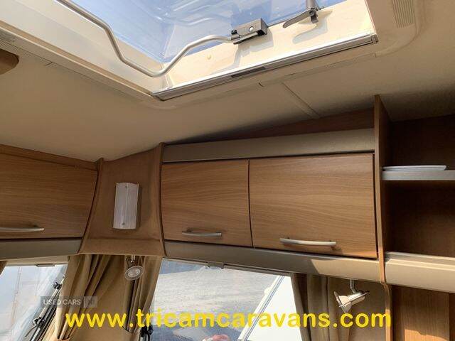  2007 Swift Challenger 540/4, Fixed End Bed 4 Berth