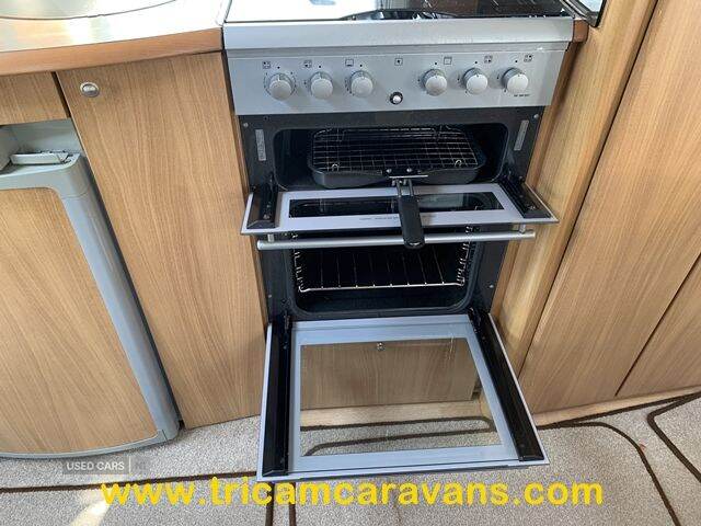  2007 Swift Challenger 540/4, Fixed End Bed 4 Berth