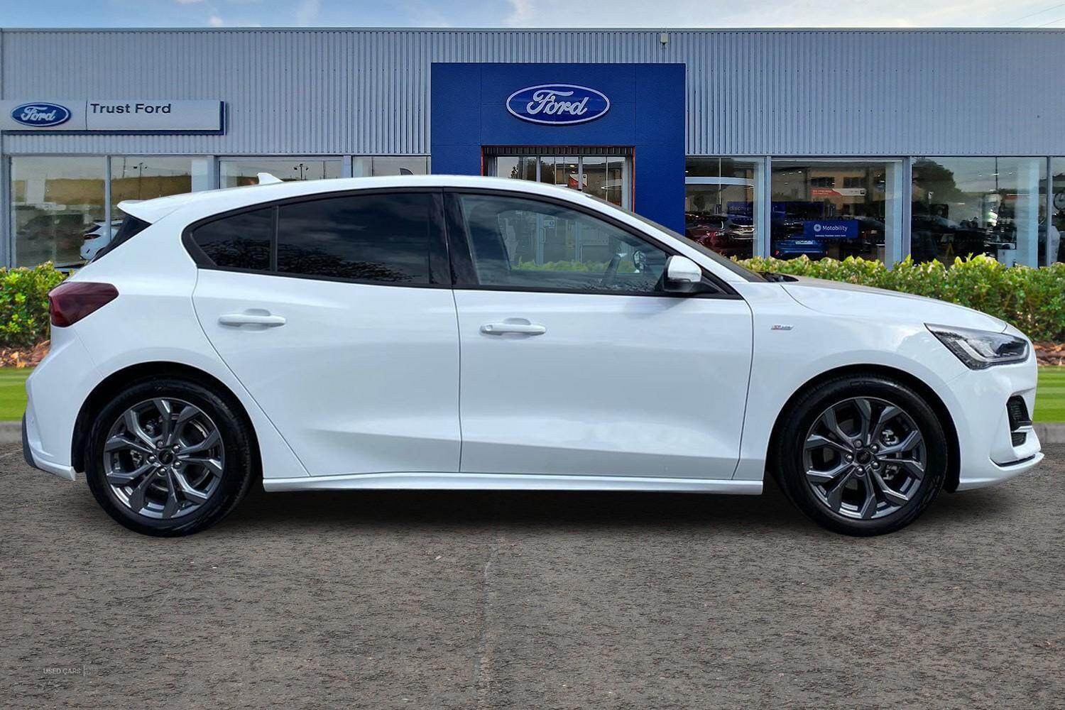 Mar 2025 Ford Focus 1.0 EcoBoost Hybrid mHEV ST-Line 5dr