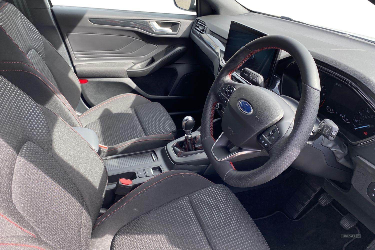 Mar 2025 Ford Focus 1.0 EcoBoost Hybrid mHEV ST-Line 5dr