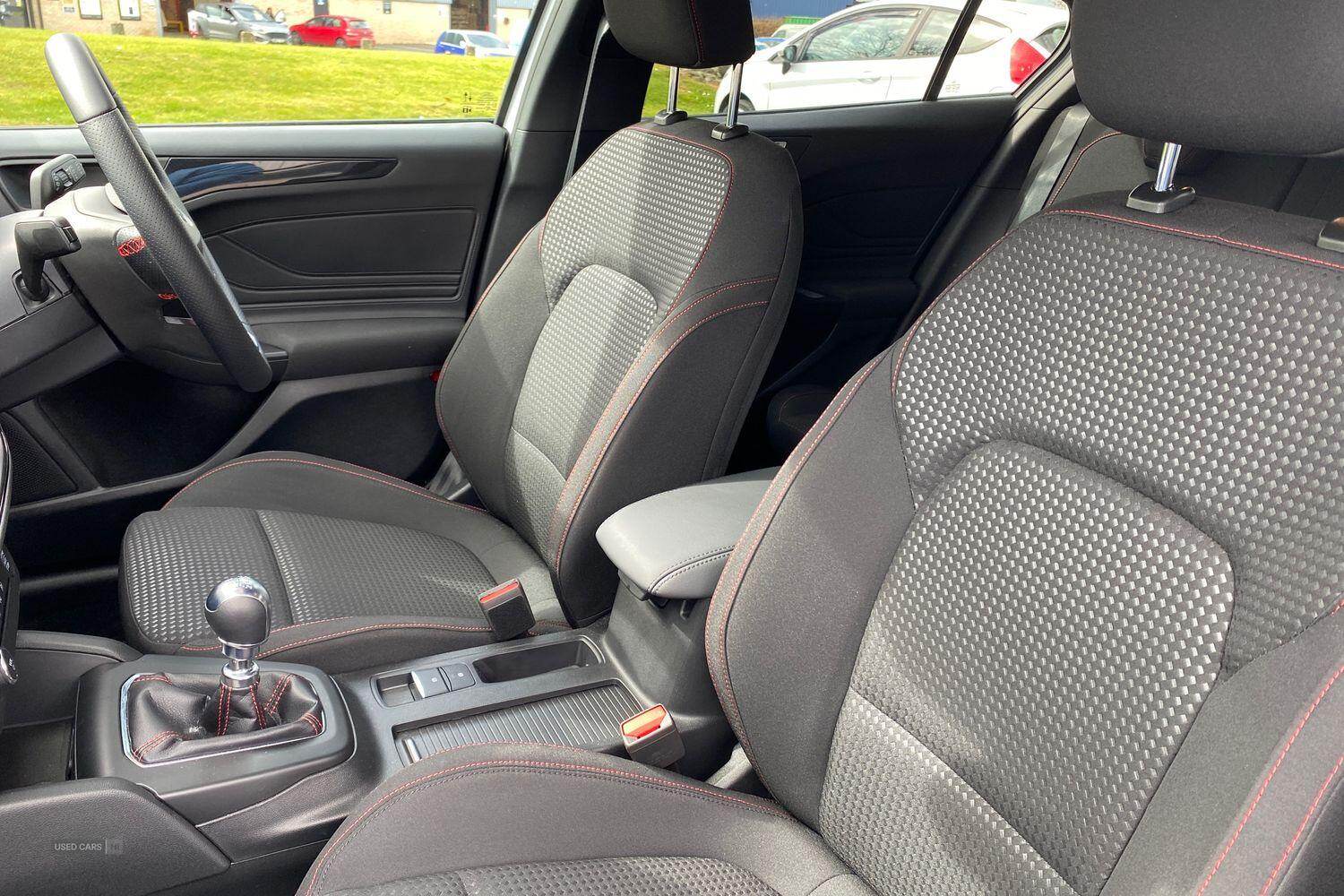 Mar 2025 Ford Focus 1.0 EcoBoost Hybrid mHEV ST-Line 5dr