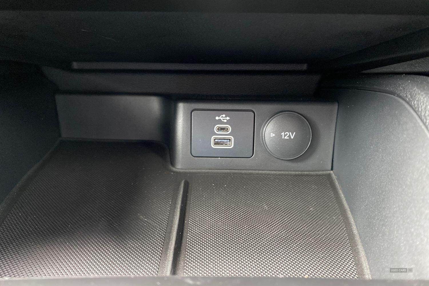 Mar 2025 Ford Focus 1.0 EcoBoost Hybrid mHEV ST-Line 5dr