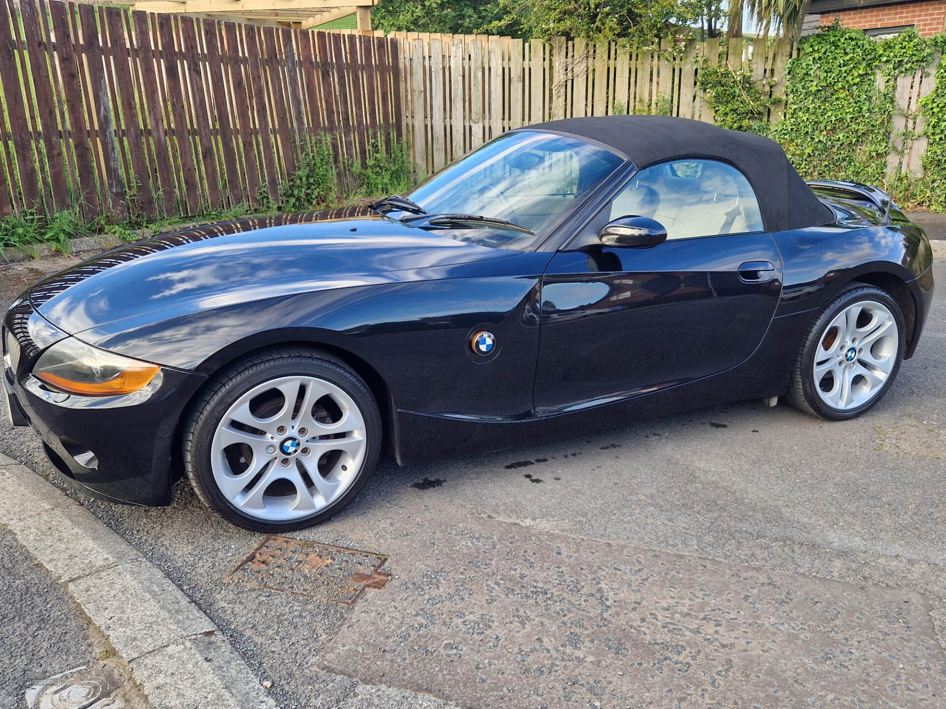 Dec 2005 BMW Z4 2.0i SE 2dr