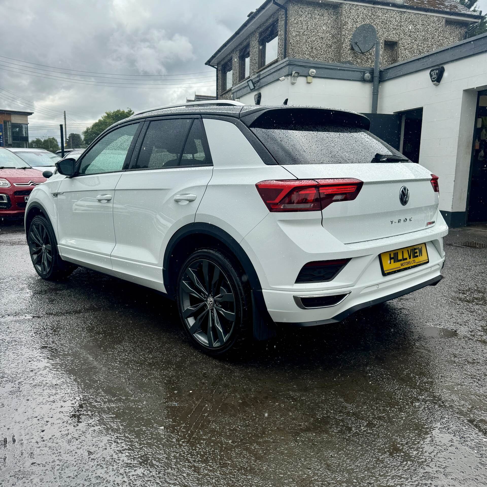 Volkswagen T-Roc HATCHBACK in Down