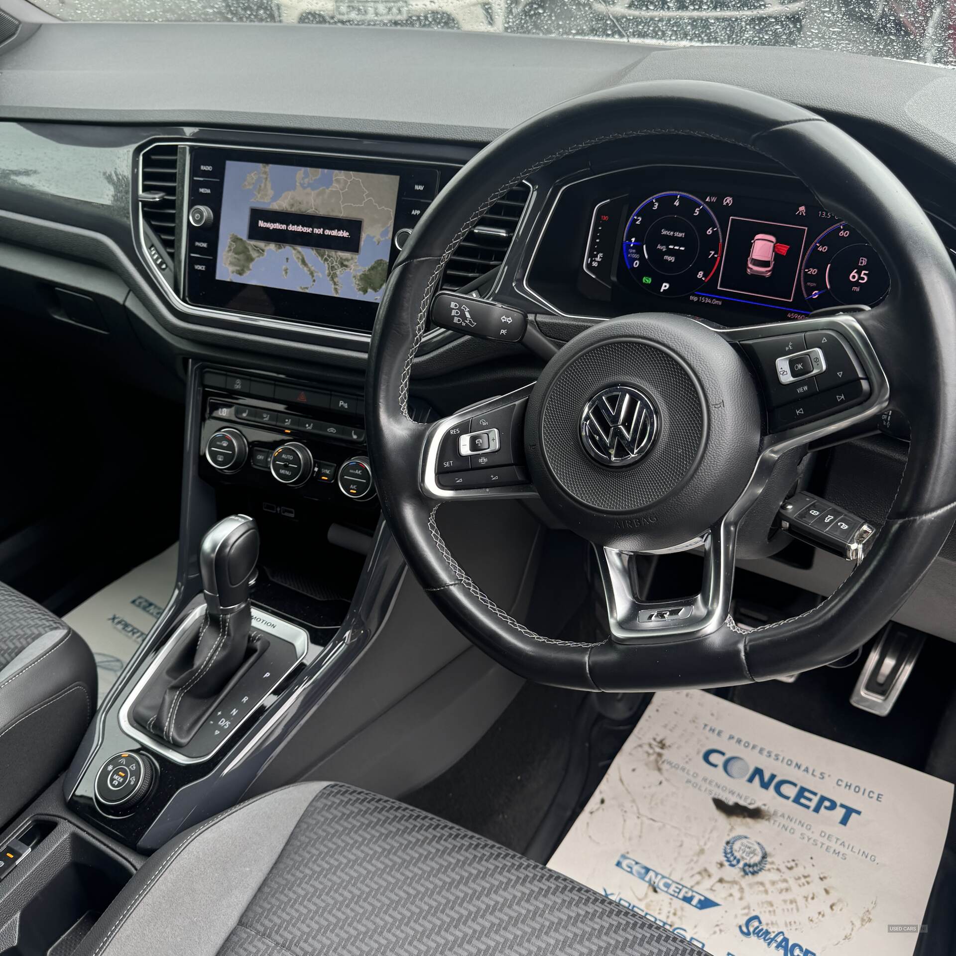Volkswagen T-Roc HATCHBACK in Down