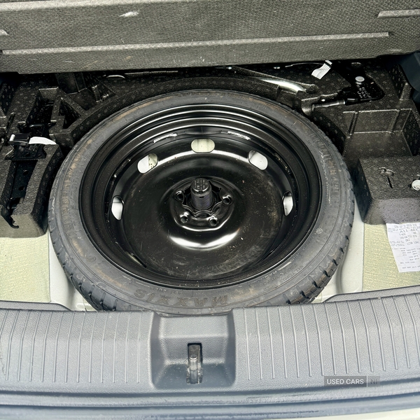 Volkswagen T-Roc HATCHBACK in Down