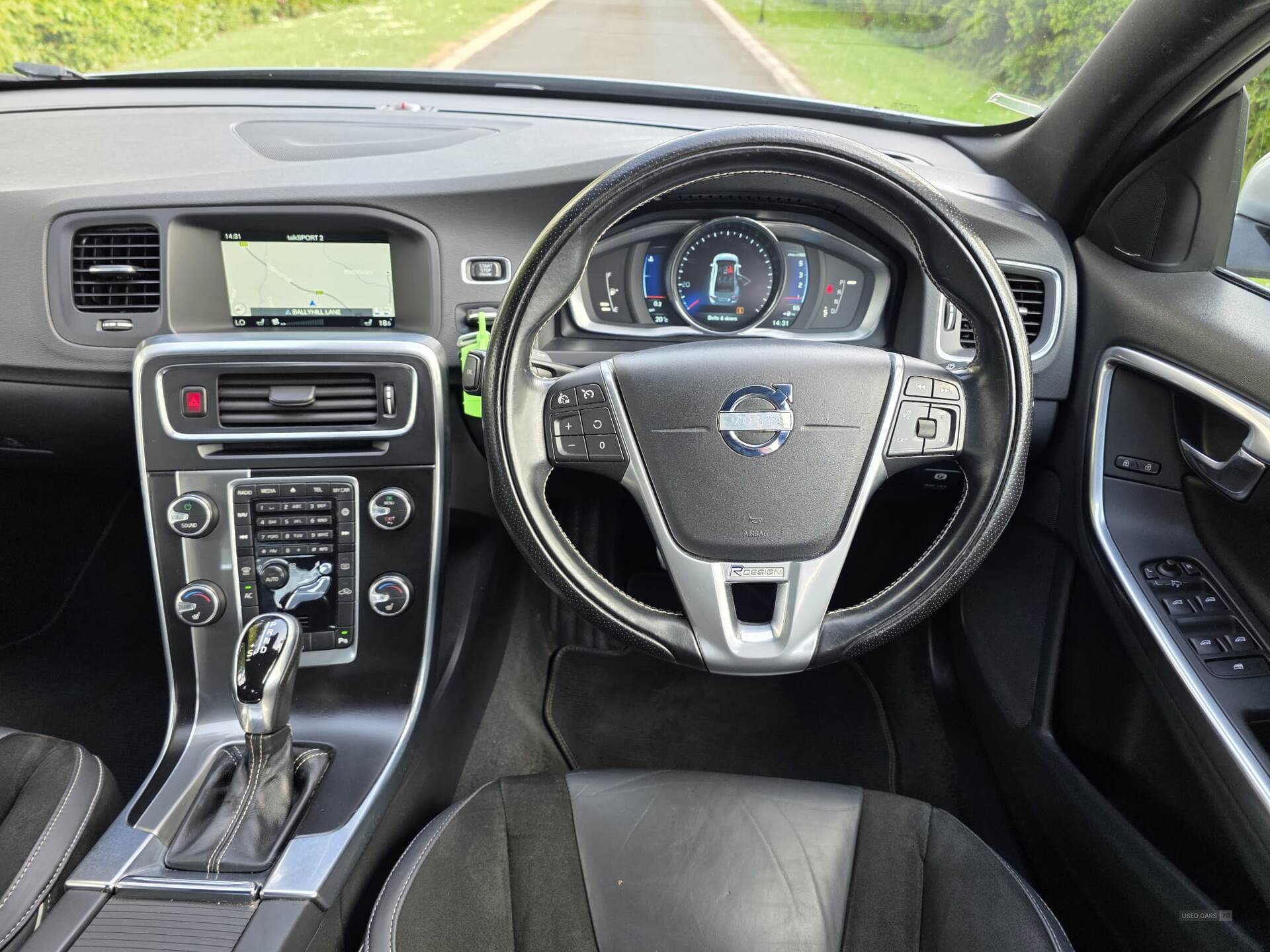 Mar 2014 Volvo S60 D3 [136] R DESIGN Lux 4dr Geartronic
