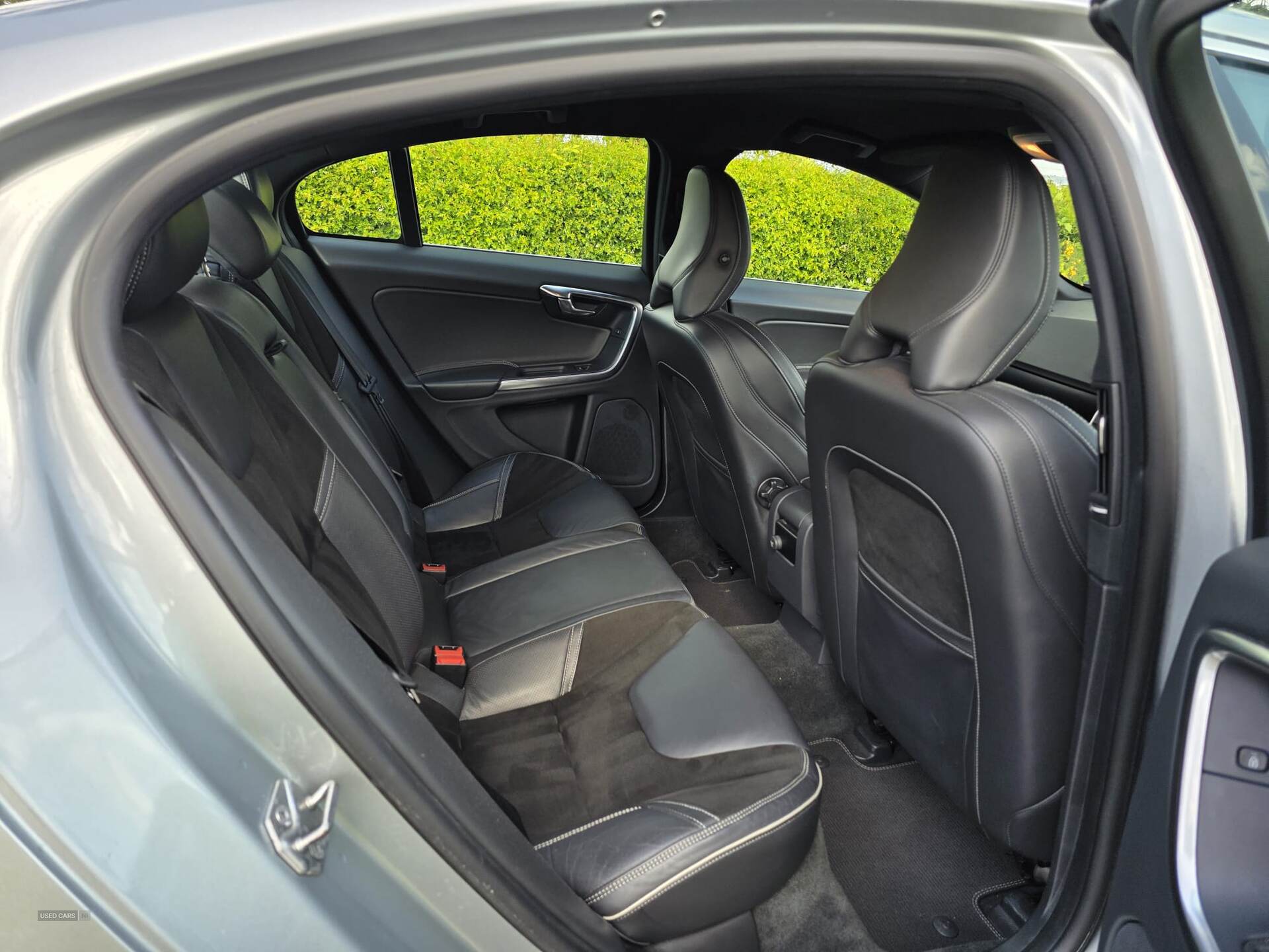 Mar 2014 Volvo S60 D3 [136] R DESIGN Lux 4dr Geartronic