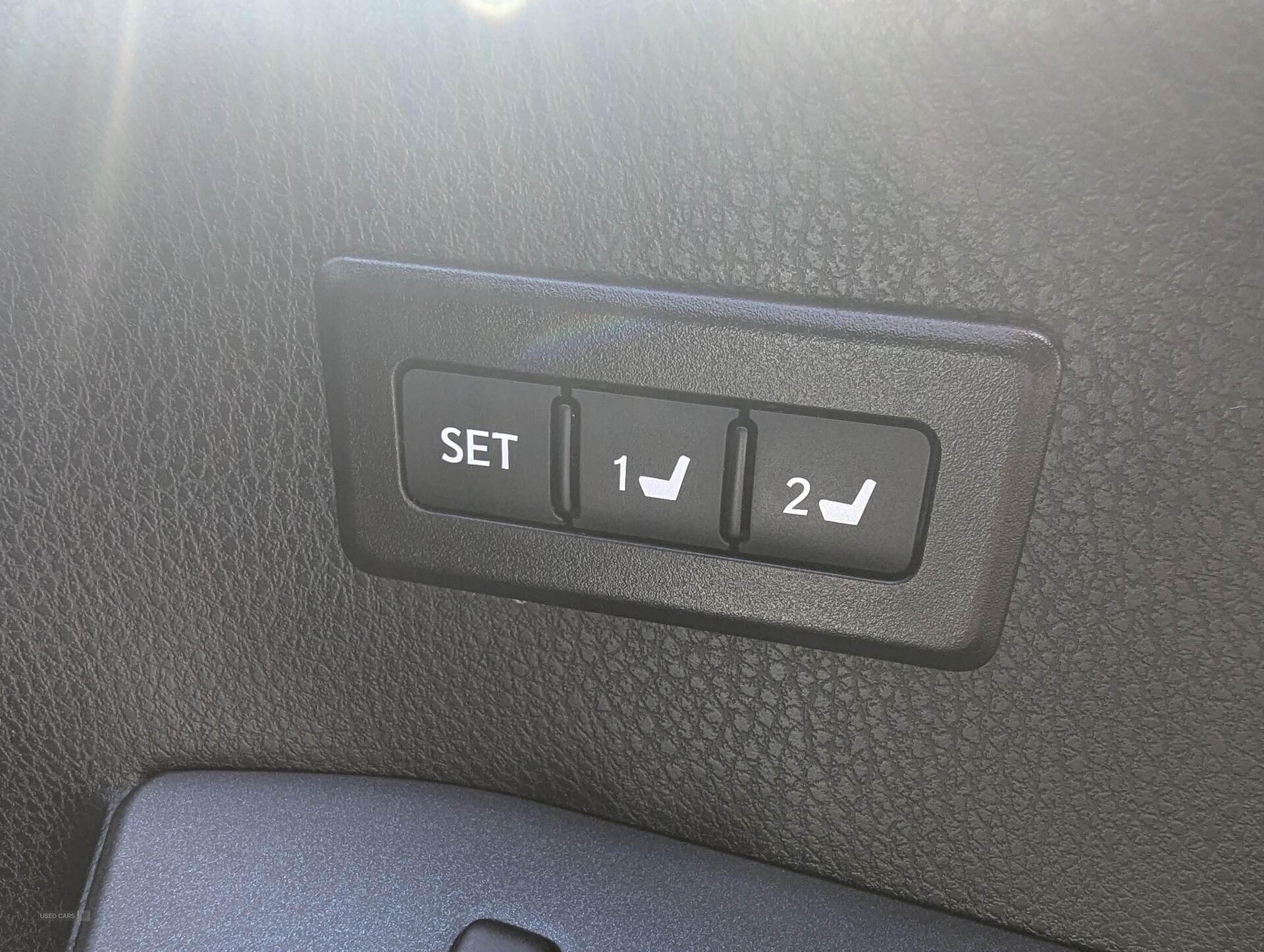 Apr 2017 Toyota RAV-4 2.5 VVT-i Hybrid Excel TSS 5dr CVT