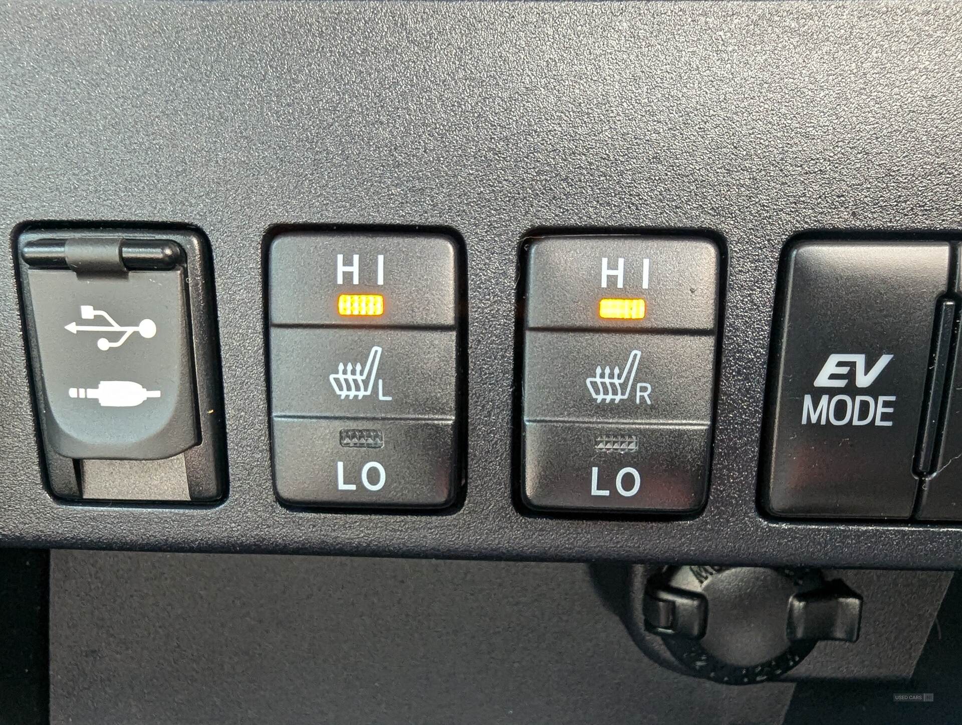 Apr 2017 Toyota RAV-4 2.5 VVT-i Hybrid Excel TSS 5dr CVT
