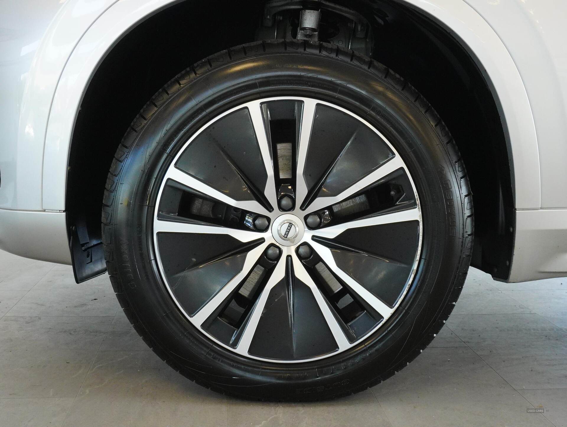 Apr 2021 Volvo XC90 2.0 B5D [235] Momentum 5dr AWD Geartronic