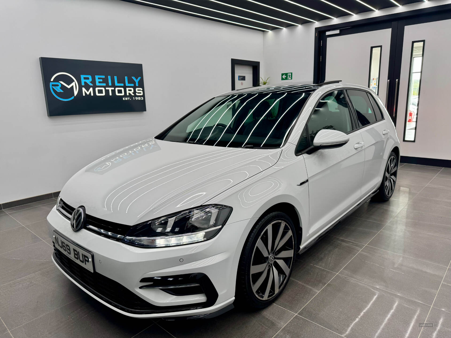 Volkswagen Golf HATCHBACK in Derry / Londonderry