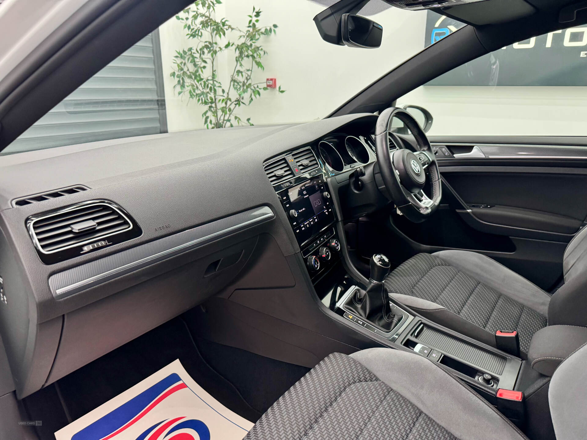 Volkswagen Golf HATCHBACK in Derry / Londonderry