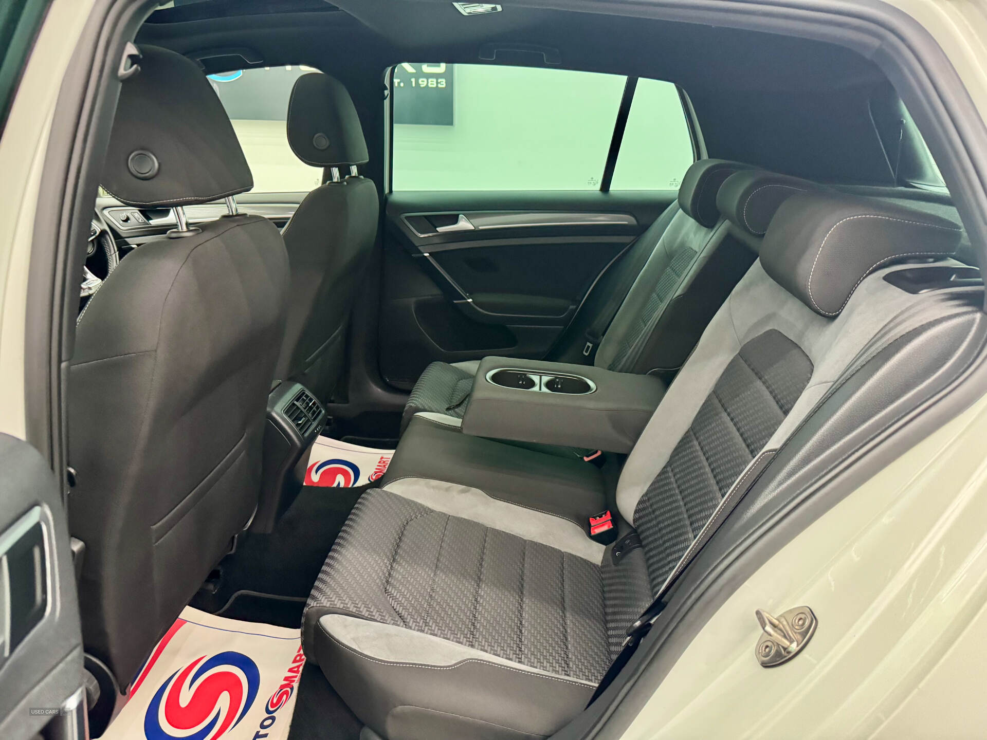 Volkswagen Golf HATCHBACK in Derry / Londonderry
