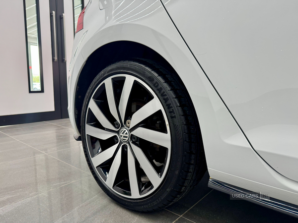 Volkswagen Golf HATCHBACK in Derry / Londonderry
