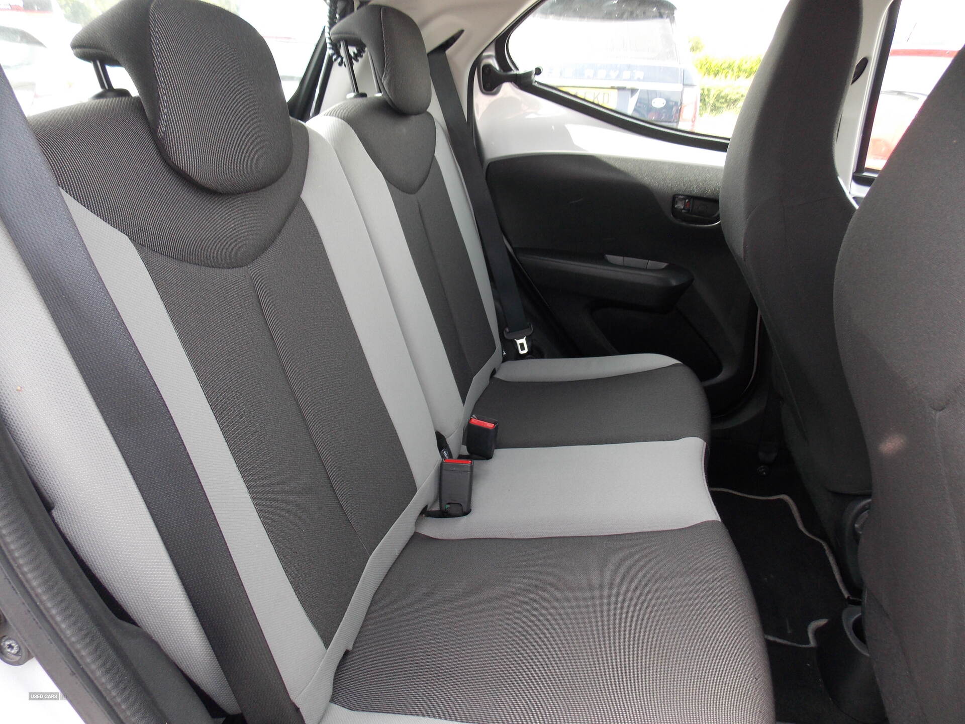 Nov 2014 Toyota Aygo 1.0 VVT-i X-Play 5dr