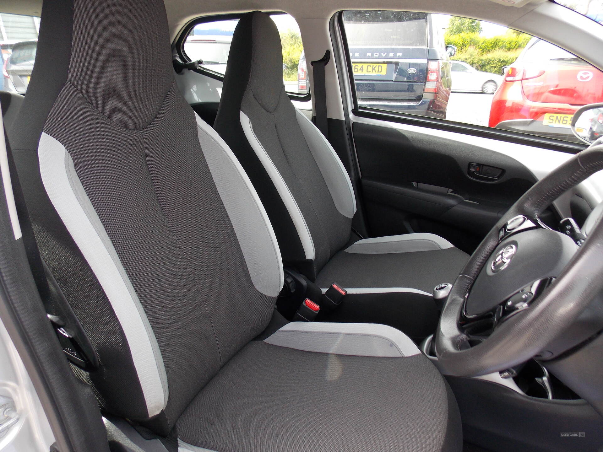Nov 2014 Toyota Aygo 1.0 VVT-i X-Play 5dr