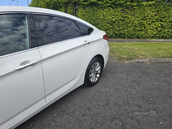 Hyundai i40 DIESEL SALOON in Down