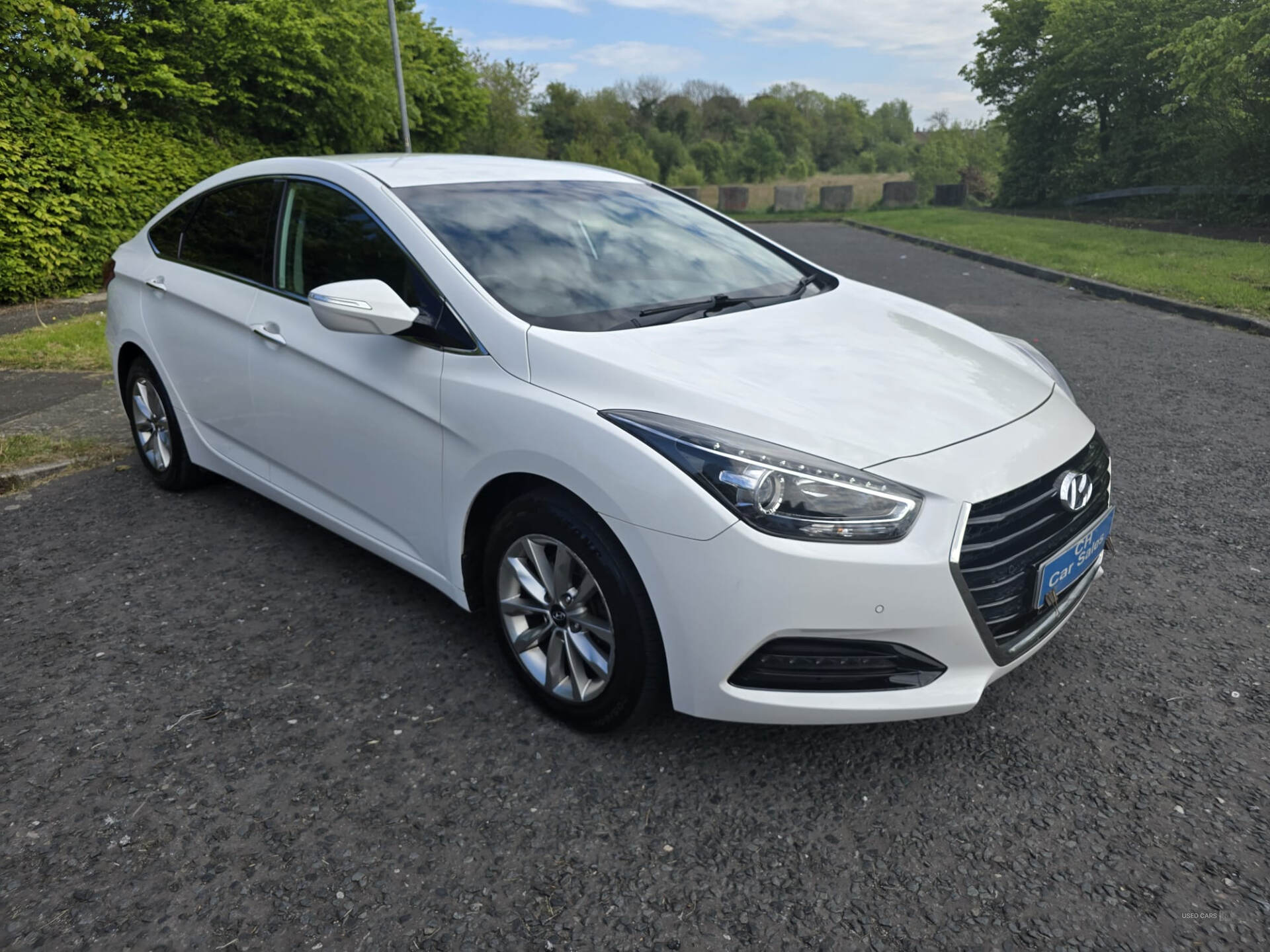 Hyundai i40 DIESEL SALOON in Down