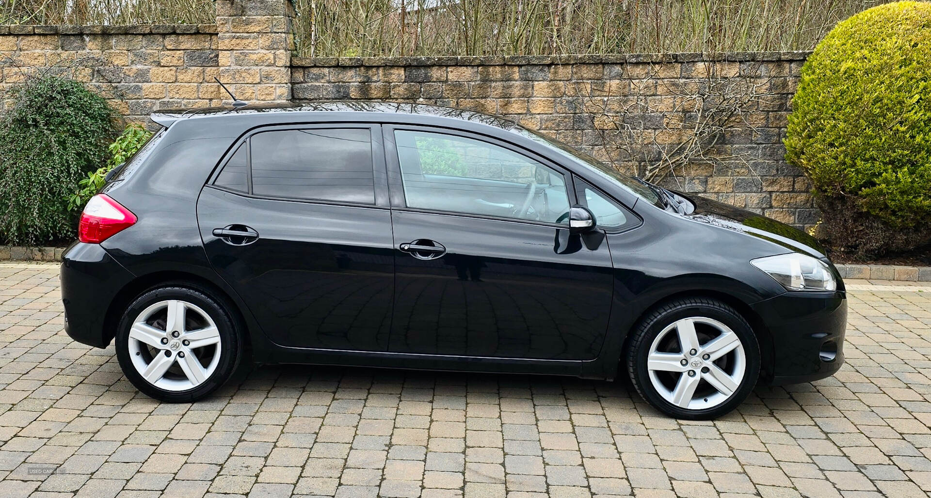 Toyota Auris HATCHBACK in Armagh