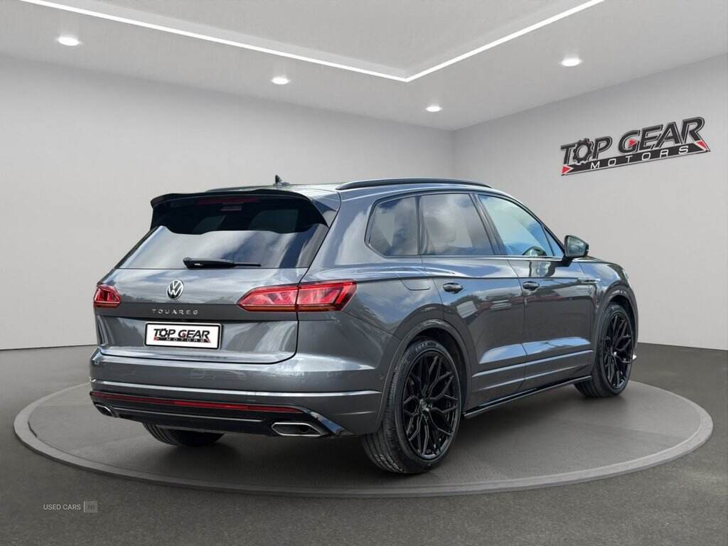 Apr 2022 Volkswagen Touareg 3.0 V6 TDI 4Motion Black Edition 5dr Tip Auto