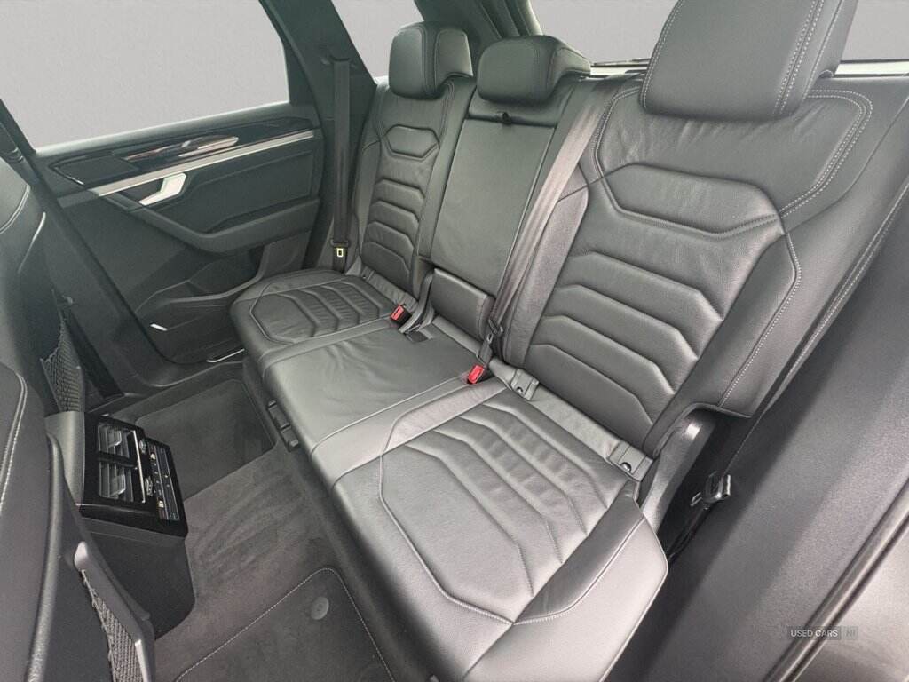 Apr 2022 Volkswagen Touareg 3.0 V6 TDI 4Motion Black Edition 5dr Tip Auto