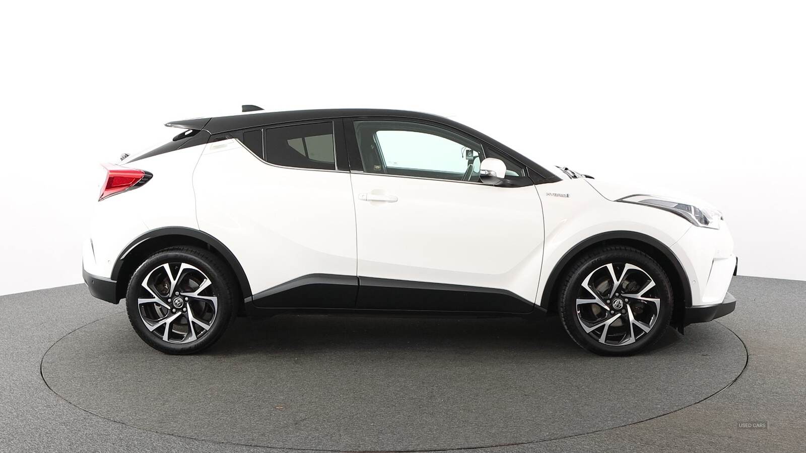 Jul 2019 Toyota C-HR 1.8 Hybrid Design 5dr CVT