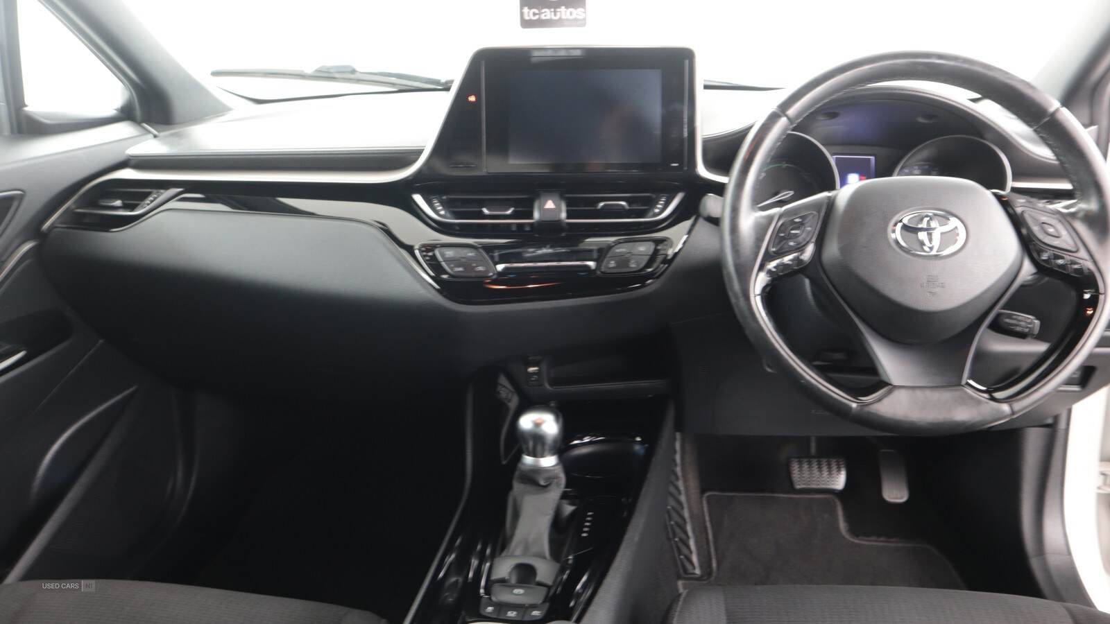 Jul 2019 Toyota C-HR 1.8 Hybrid Design 5dr CVT