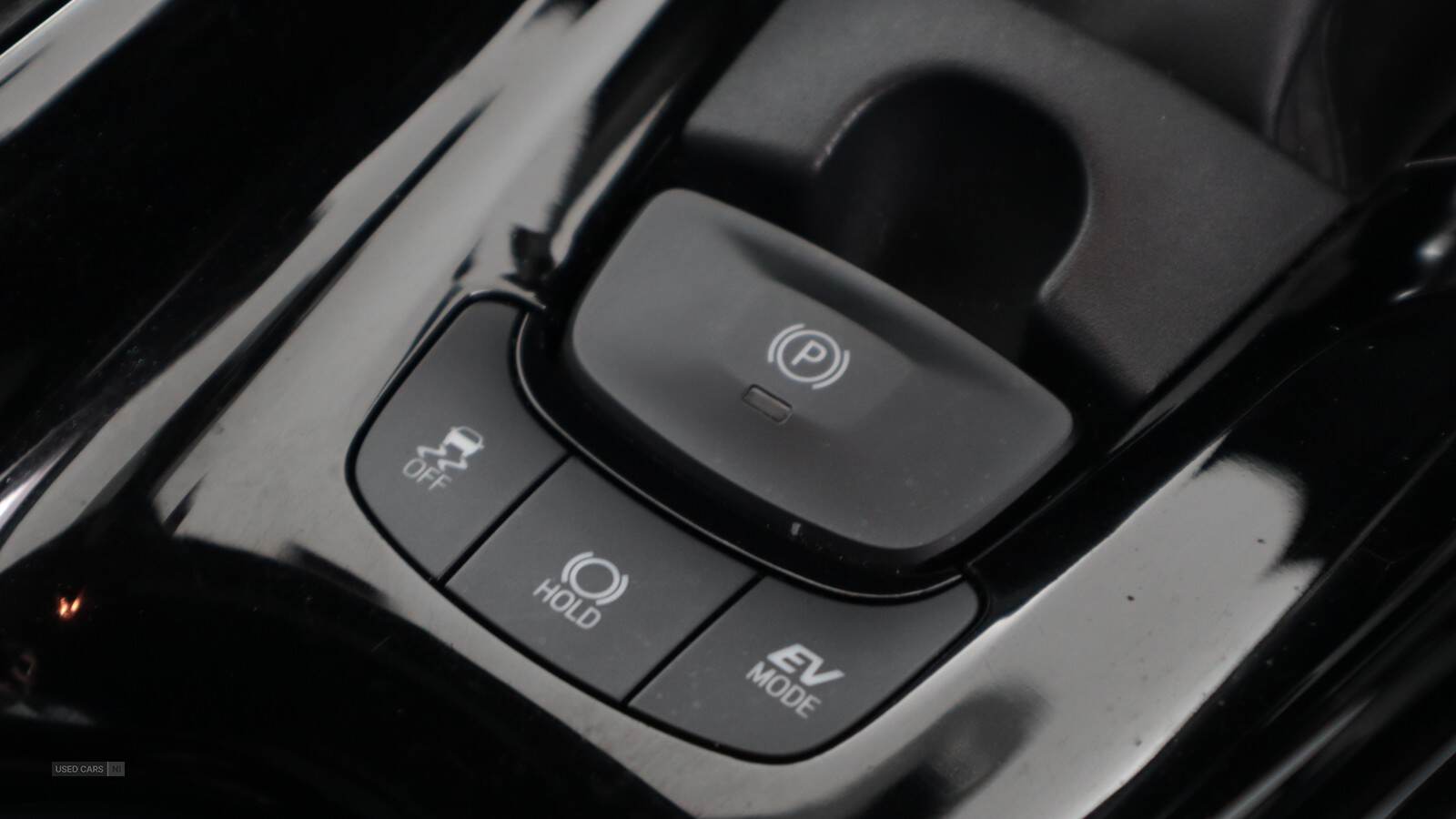 Jul 2019 Toyota C-HR 1.8 Hybrid Design 5dr CVT