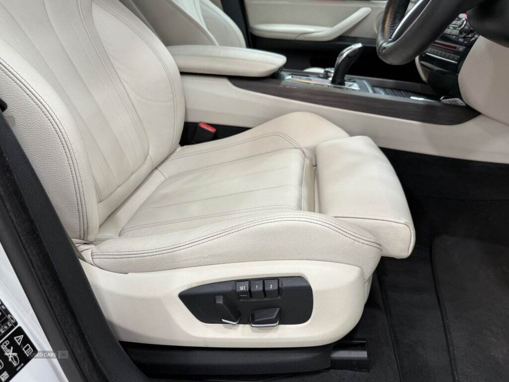 Dec 2015 BMW X5 xDrive30d M Sport 5dr Auto