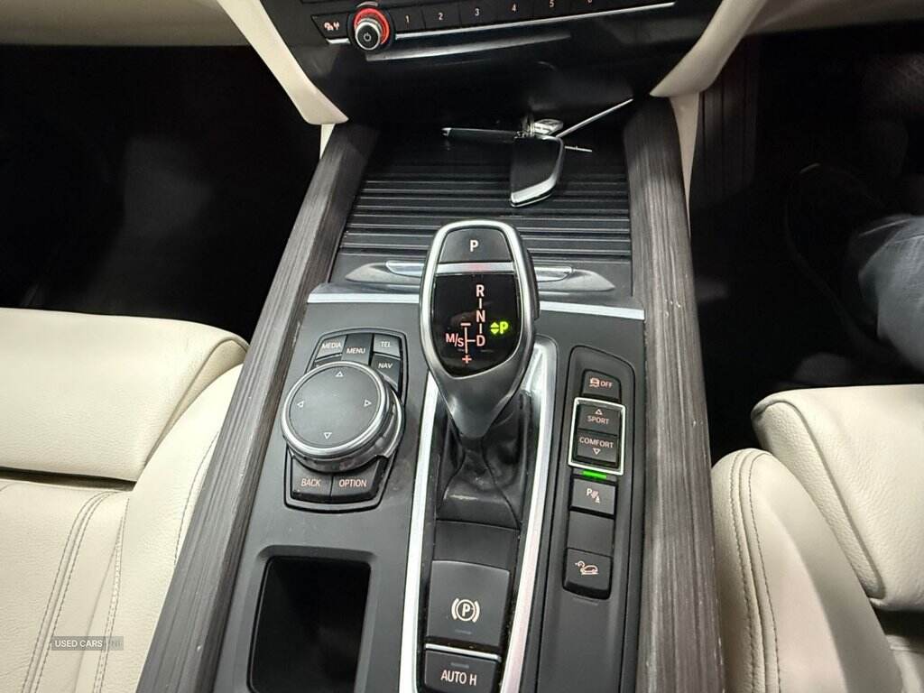 Dec 2015 BMW X5 xDrive30d M Sport 5dr Auto