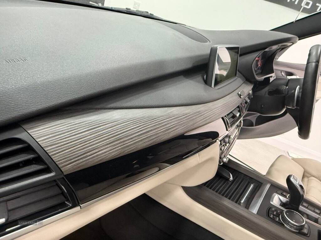 Dec 2015 BMW X5 xDrive30d M Sport 5dr Auto
