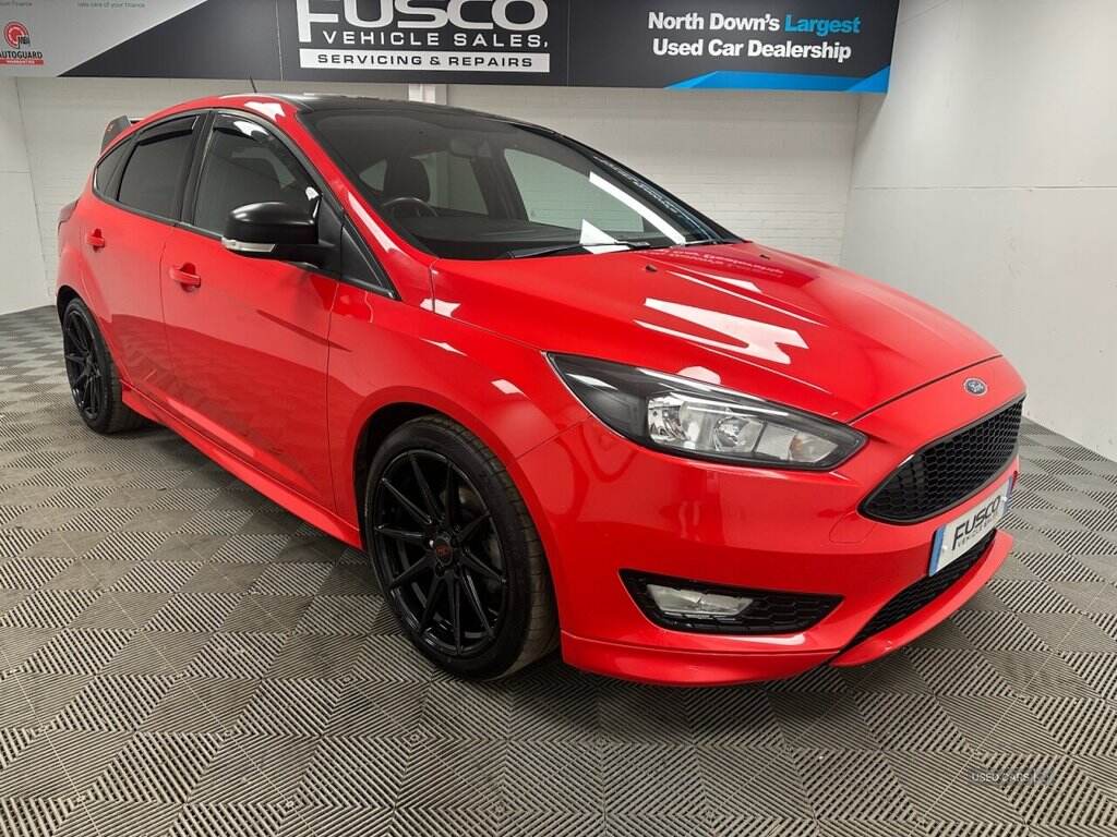 Feb 2018 Ford Focus 1.0 EcoBoost 140 ST-Line Navigation 5dr