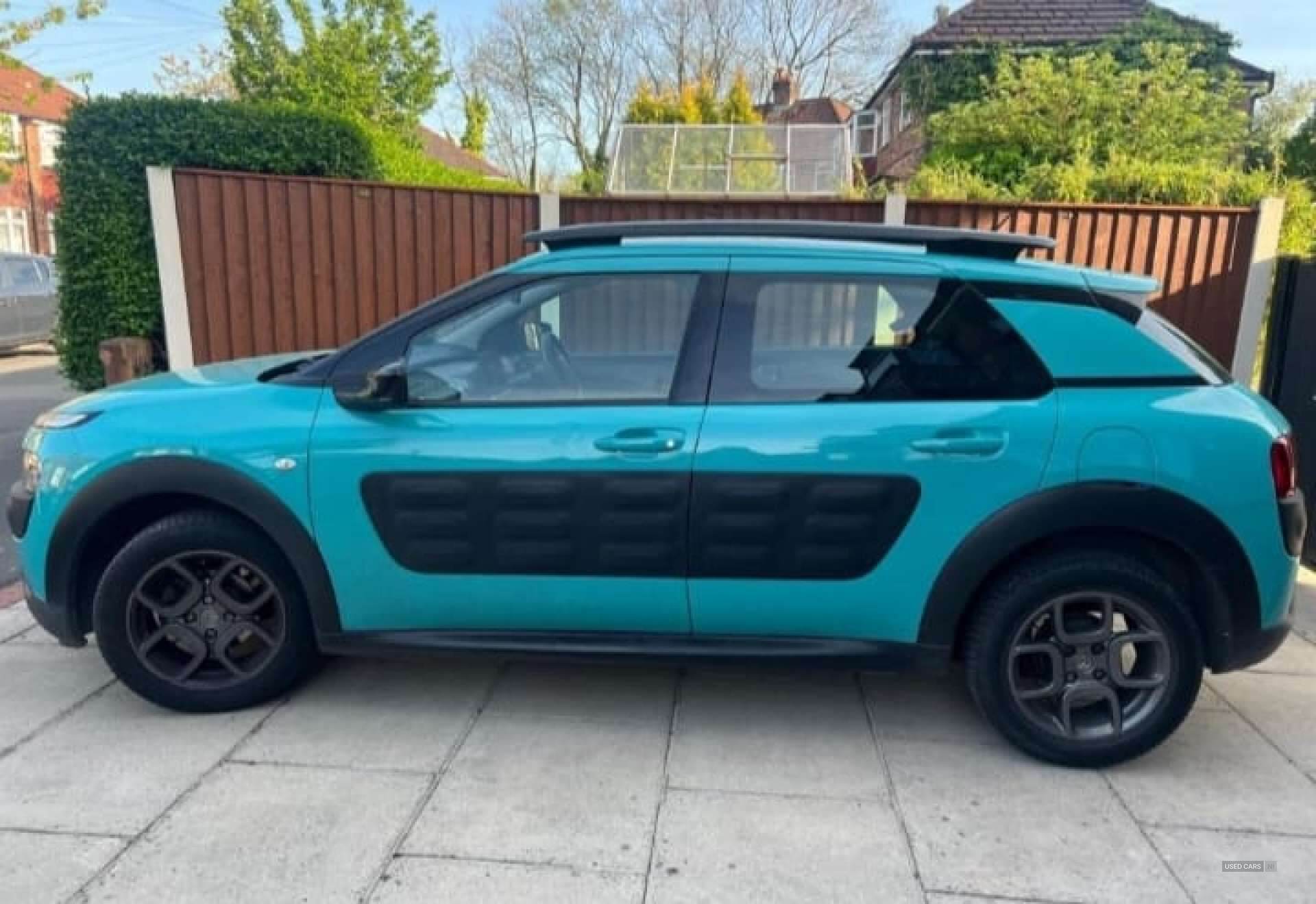 Dec 2015 Citroen C4 Cactus 1.2 PureTech [82] Feel 5dr