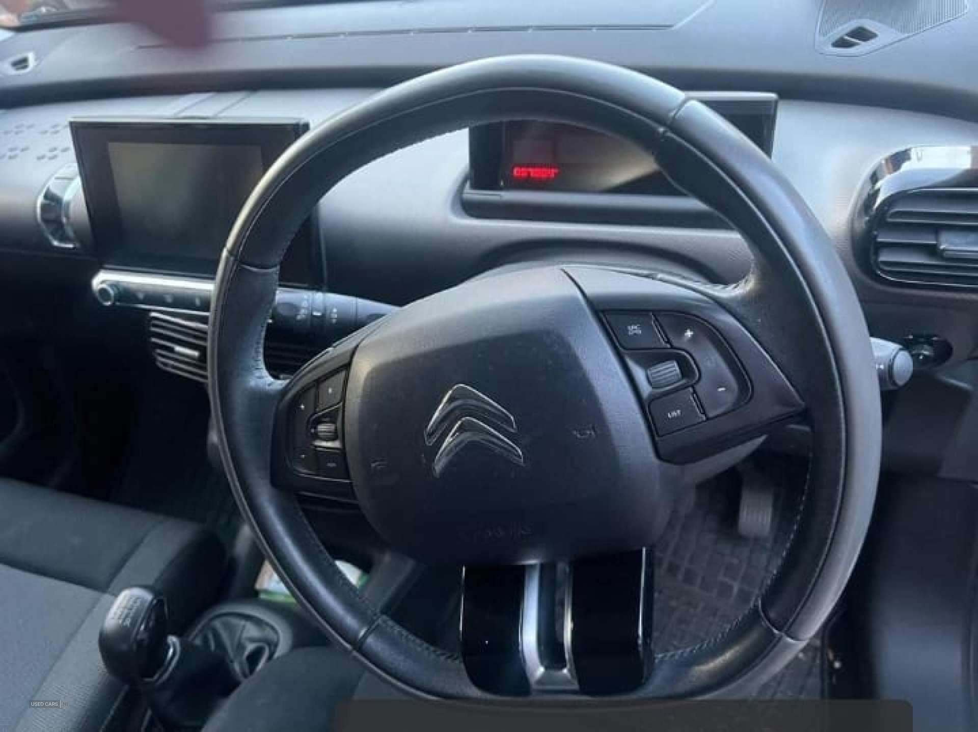 Dec 2015 Citroen C4 Cactus 1.2 PureTech [82] Feel 5dr