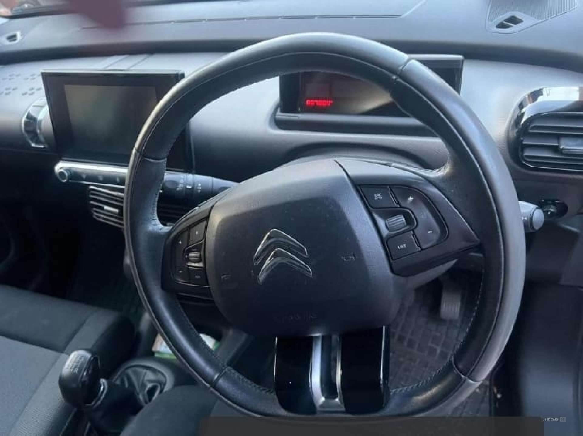 Dec 2015 Citroen C4 Cactus 1.2 PureTech [82] Feel 5dr