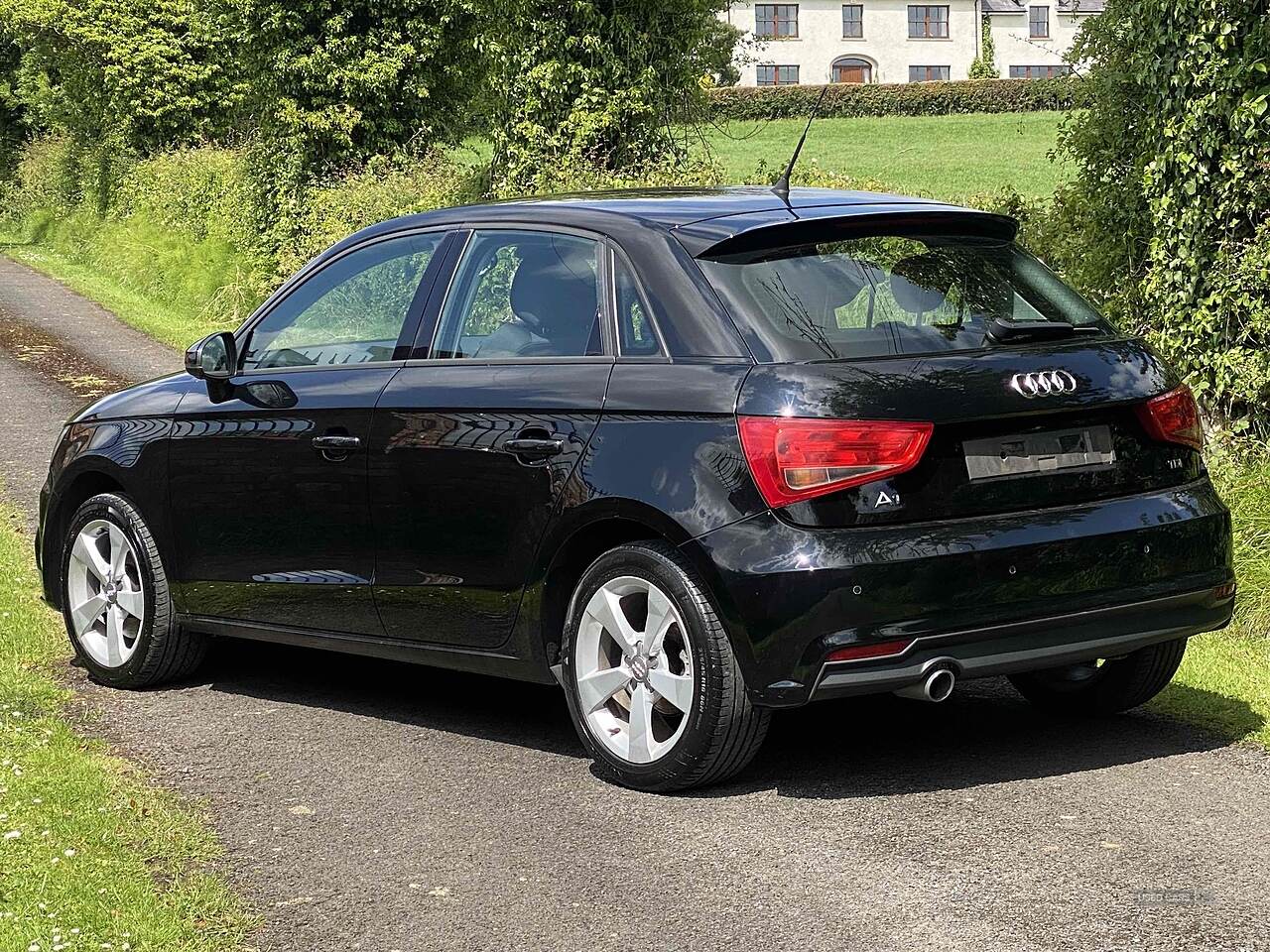 Feb 2016 Audi A1 1.6 TDI Sport 5dr