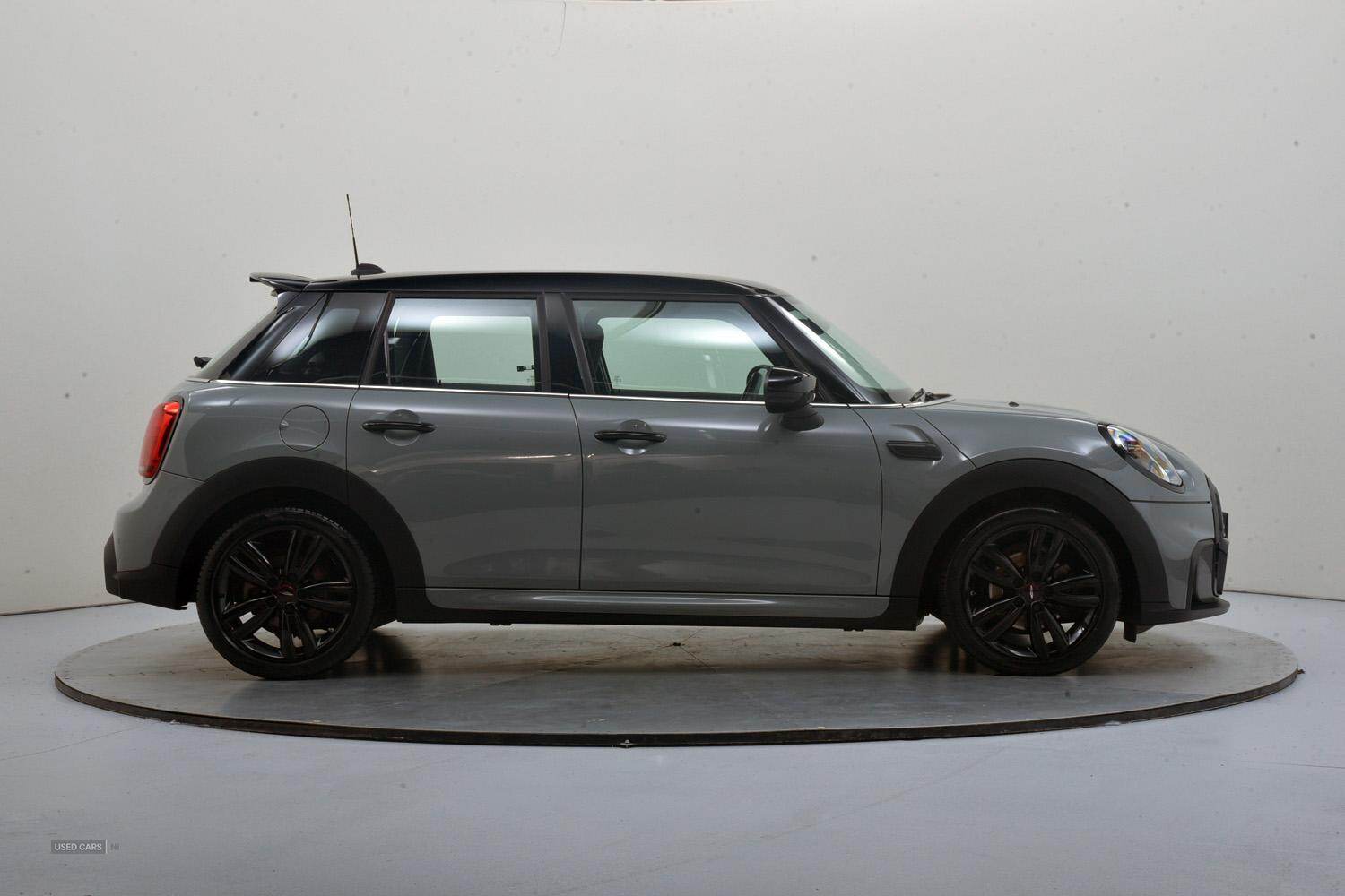 Mar 2022 MINI HATCHBACK 1.5 Cooper Sport 5dr