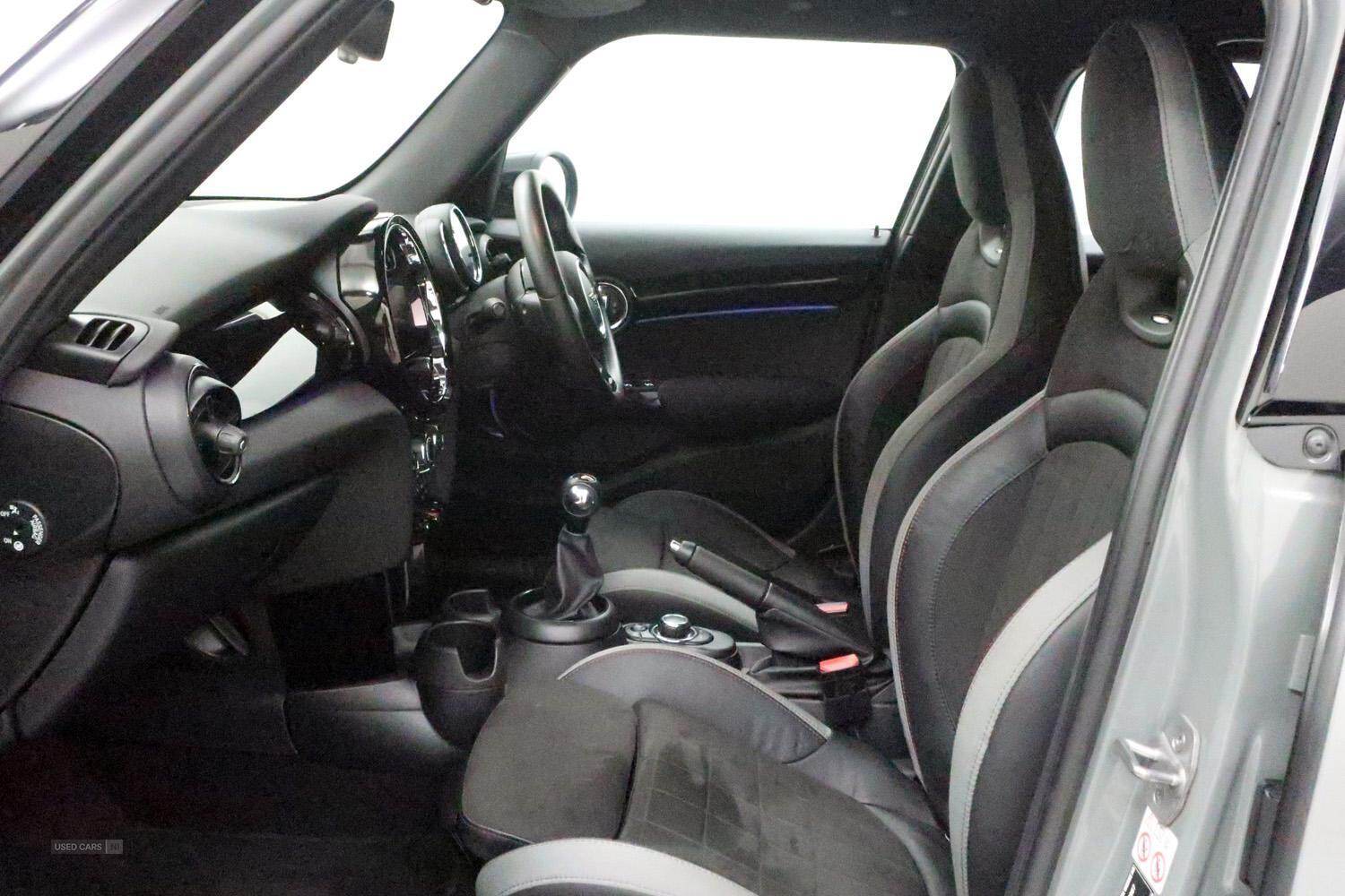 Mar 2022 MINI HATCHBACK 1.5 Cooper Sport 5dr