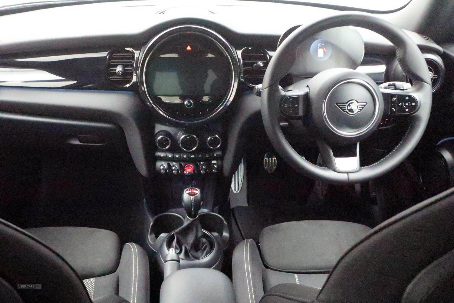 Apr 2022 MINI HATCHBACK 1.5 Cooper Sport 3dr