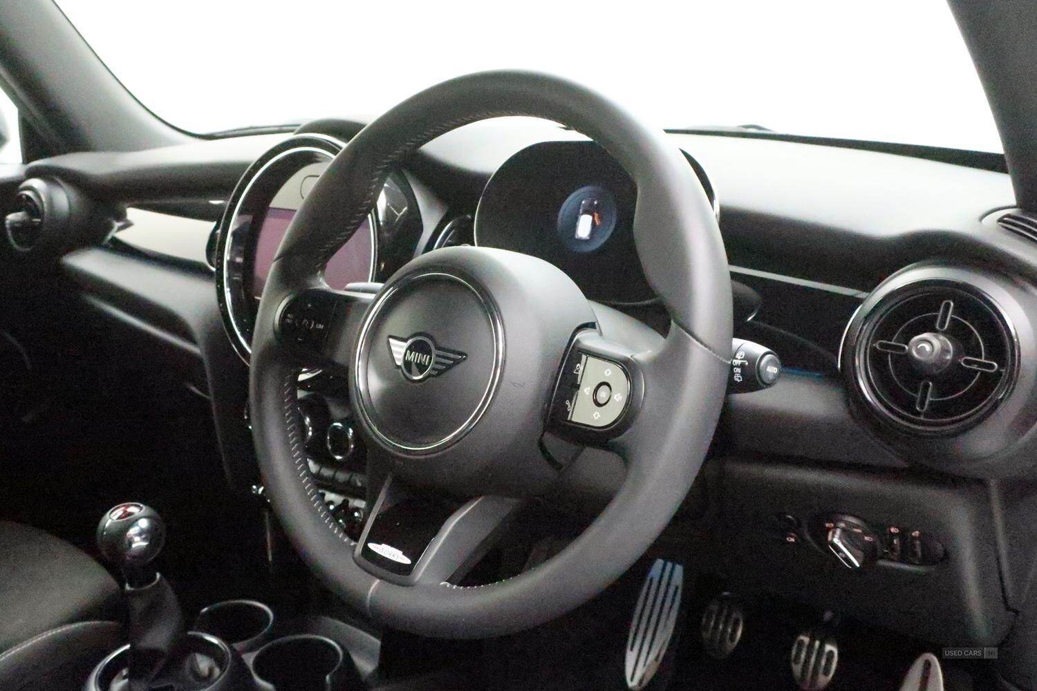 Apr 2022 MINI HATCHBACK 1.5 Cooper Sport 3dr
