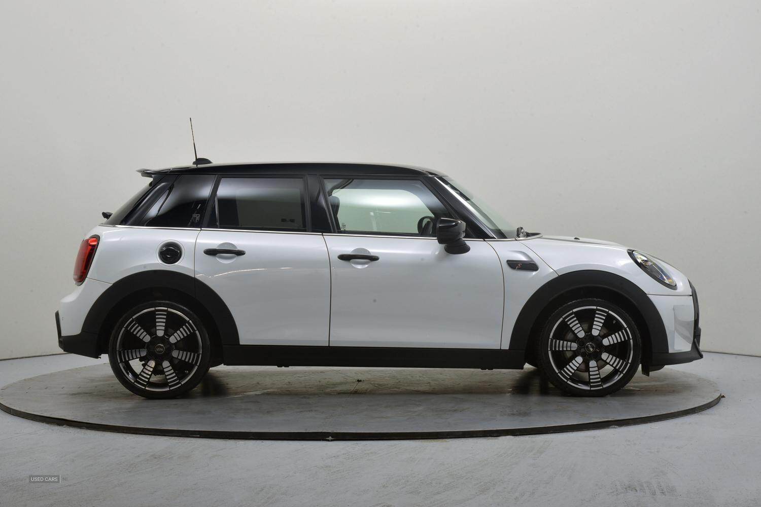 Mar 2023 MINI HATCHBACK 2.0 Cooper S Exclusive 5dr Auto