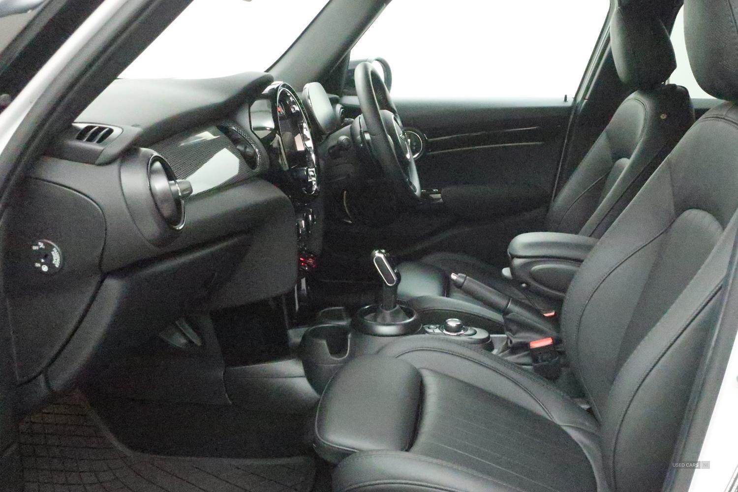 Mar 2023 MINI HATCHBACK 2.0 Cooper S Exclusive 5dr Auto