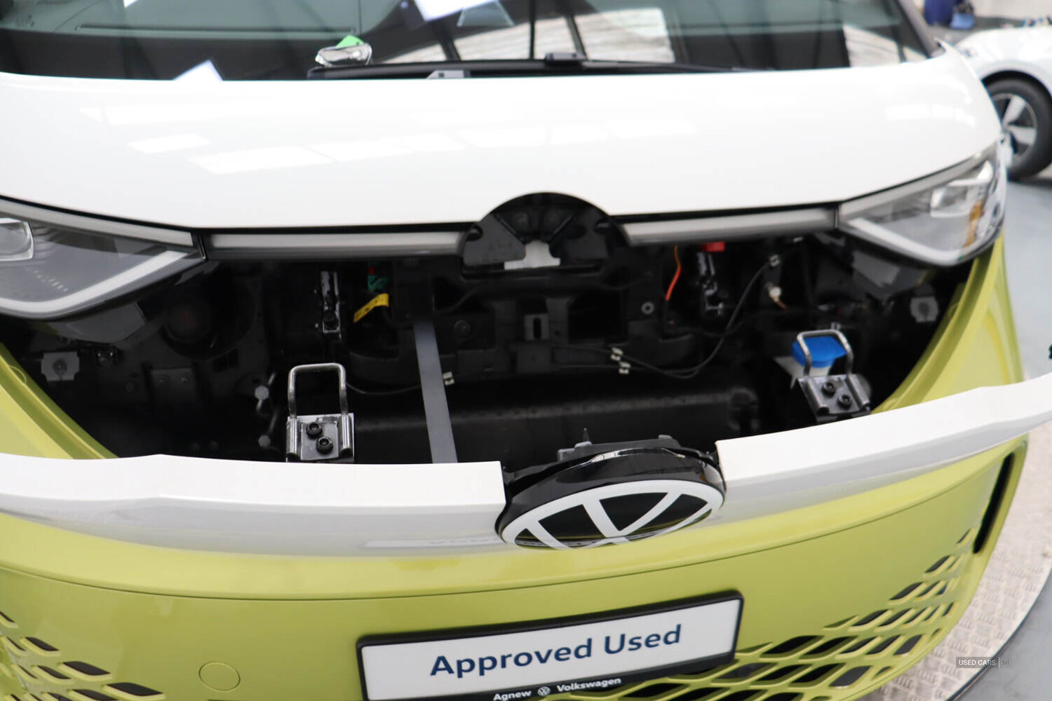Nov 2024 Volkswagen ID. Buzz 150kW Style Pro 77kWh 5dr Auto