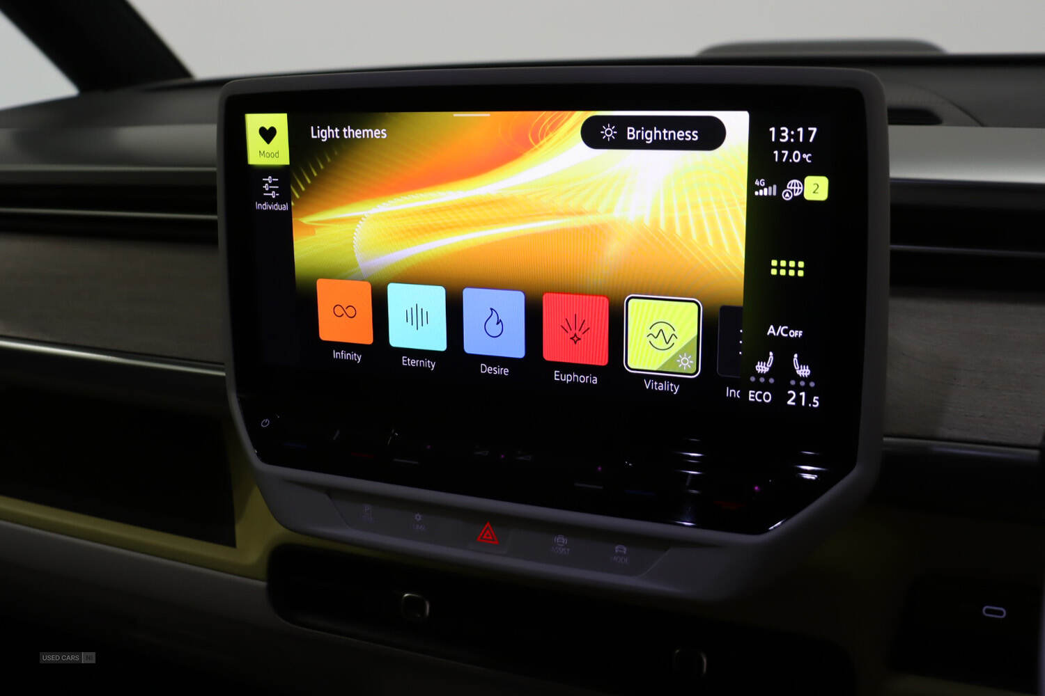 Nov 2024 Volkswagen ID. Buzz 150kW Style Pro 77kWh 5dr Auto