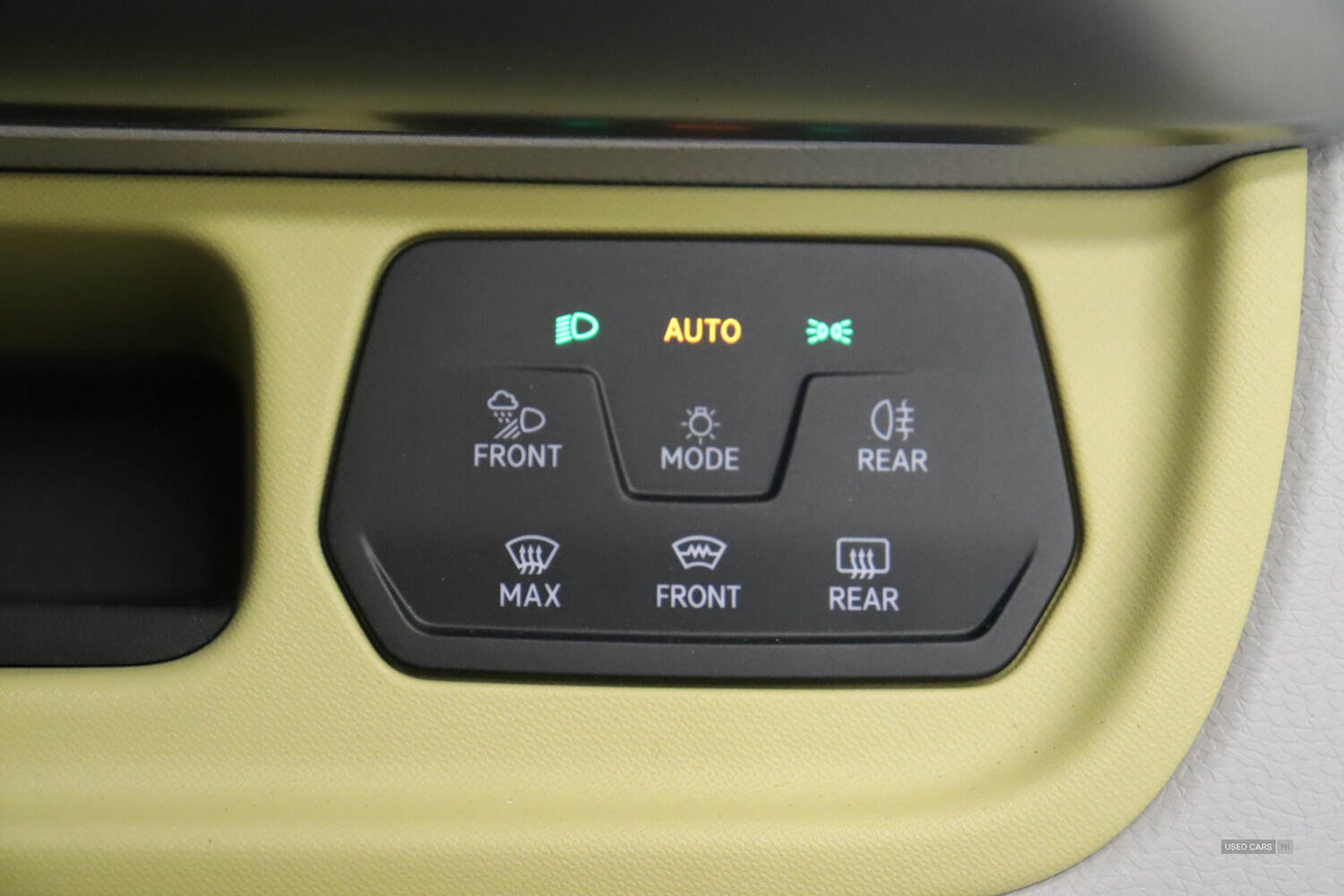 Nov 2024 Volkswagen ID. Buzz 150kW Style Pro 77kWh 5dr Auto