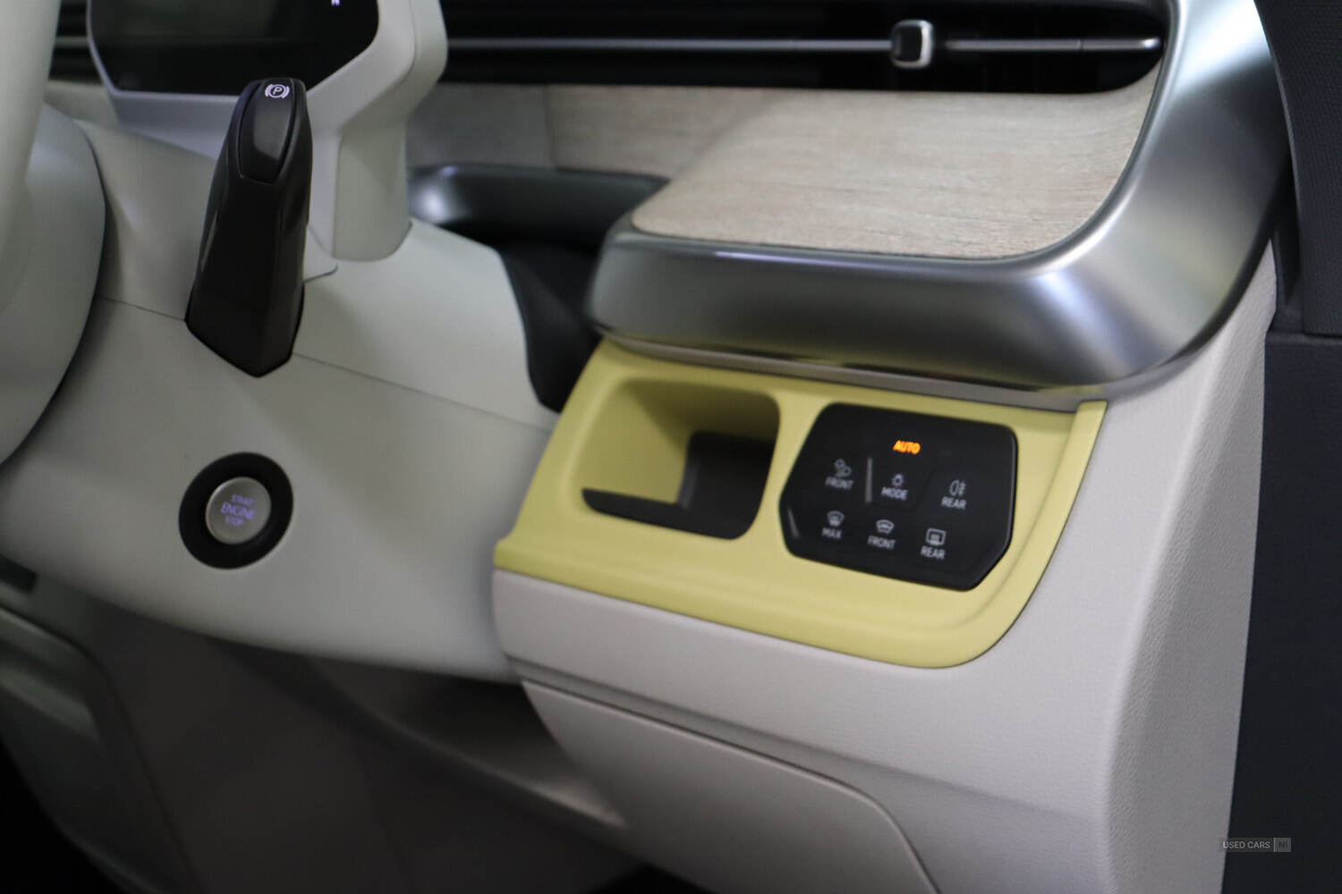 Nov 2024 Volkswagen ID. Buzz 150kW Style Pro 77kWh 5dr Auto