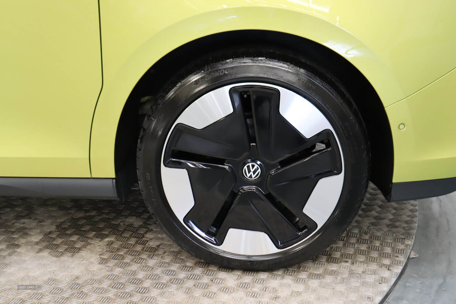Nov 2024 Volkswagen ID. Buzz 150kW Style Pro 77kWh 5dr Auto
