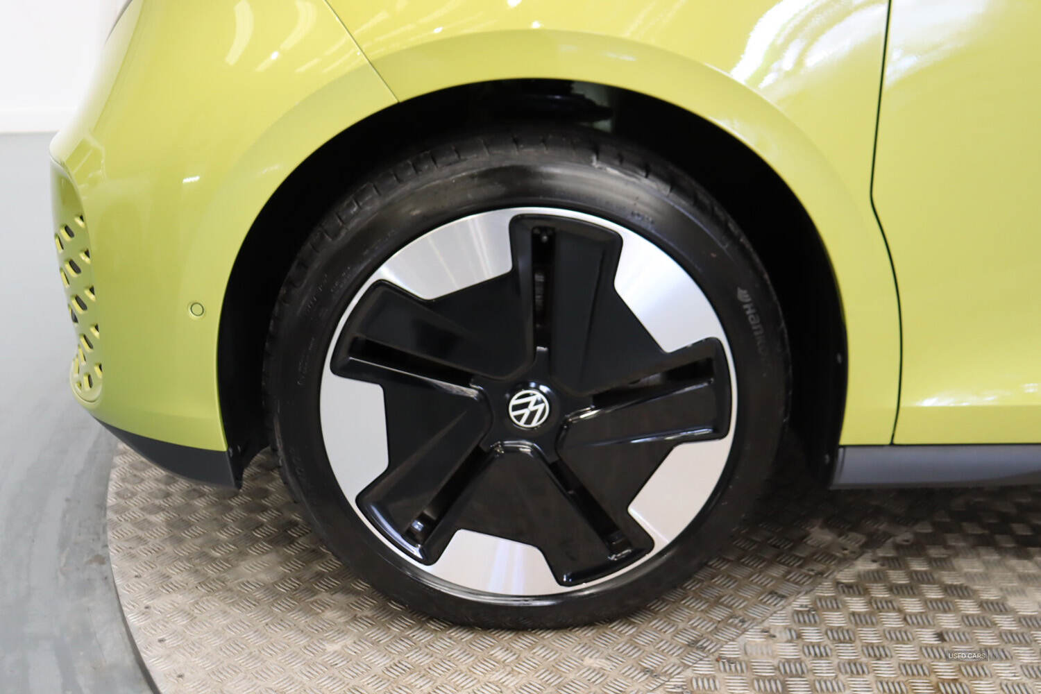 Nov 2024 Volkswagen ID. Buzz 150kW Style Pro 77kWh 5dr Auto